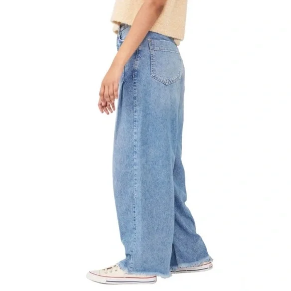Free People Old West Slouchy High-Rise Wide Leg Jeans Canyon Blue NWT 31 and 32 - Picture 3 of 16